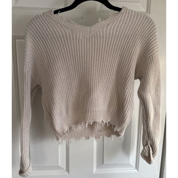 Jessica Simpson cropped distressed Beige XS sweater - Picture 3 of 6